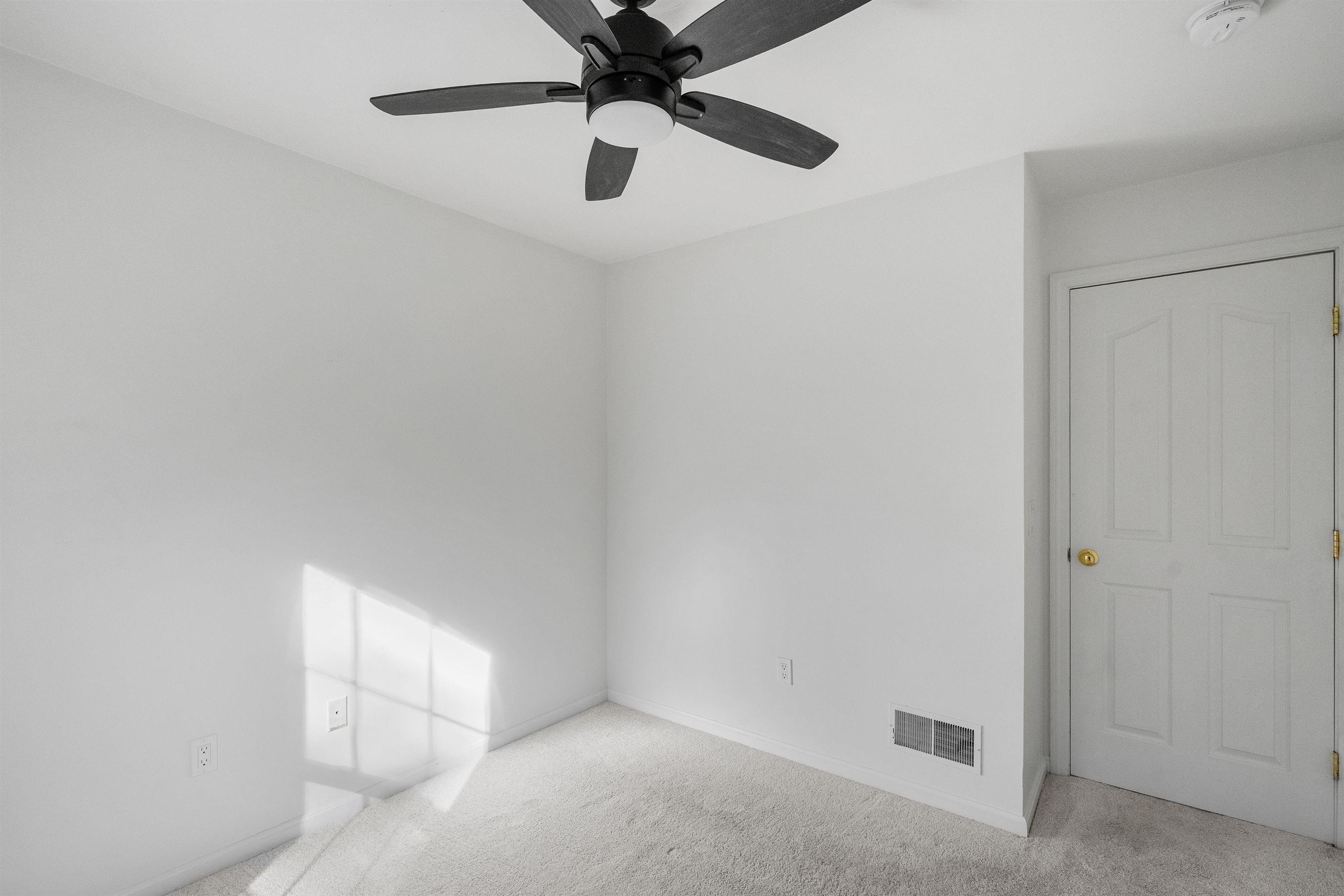 Concord, New Hampshire 03303, United States, 3 Bedrooms Bedrooms, ,3 BathroomsBathrooms,Residential,Active,246313