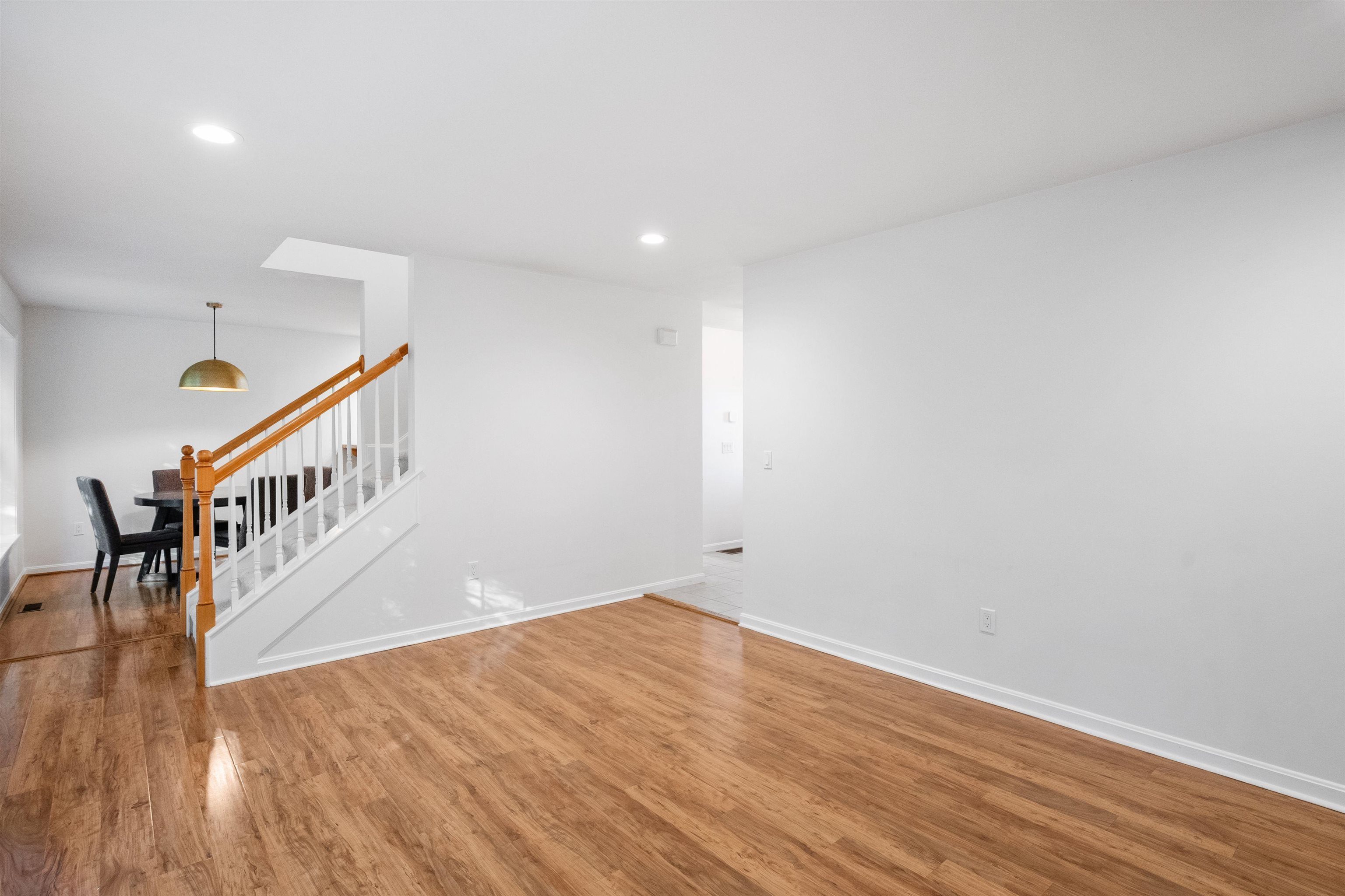 Concord, New Hampshire 03303, United States, 3 Bedrooms Bedrooms, ,3 BathroomsBathrooms,Residential,Active,246313