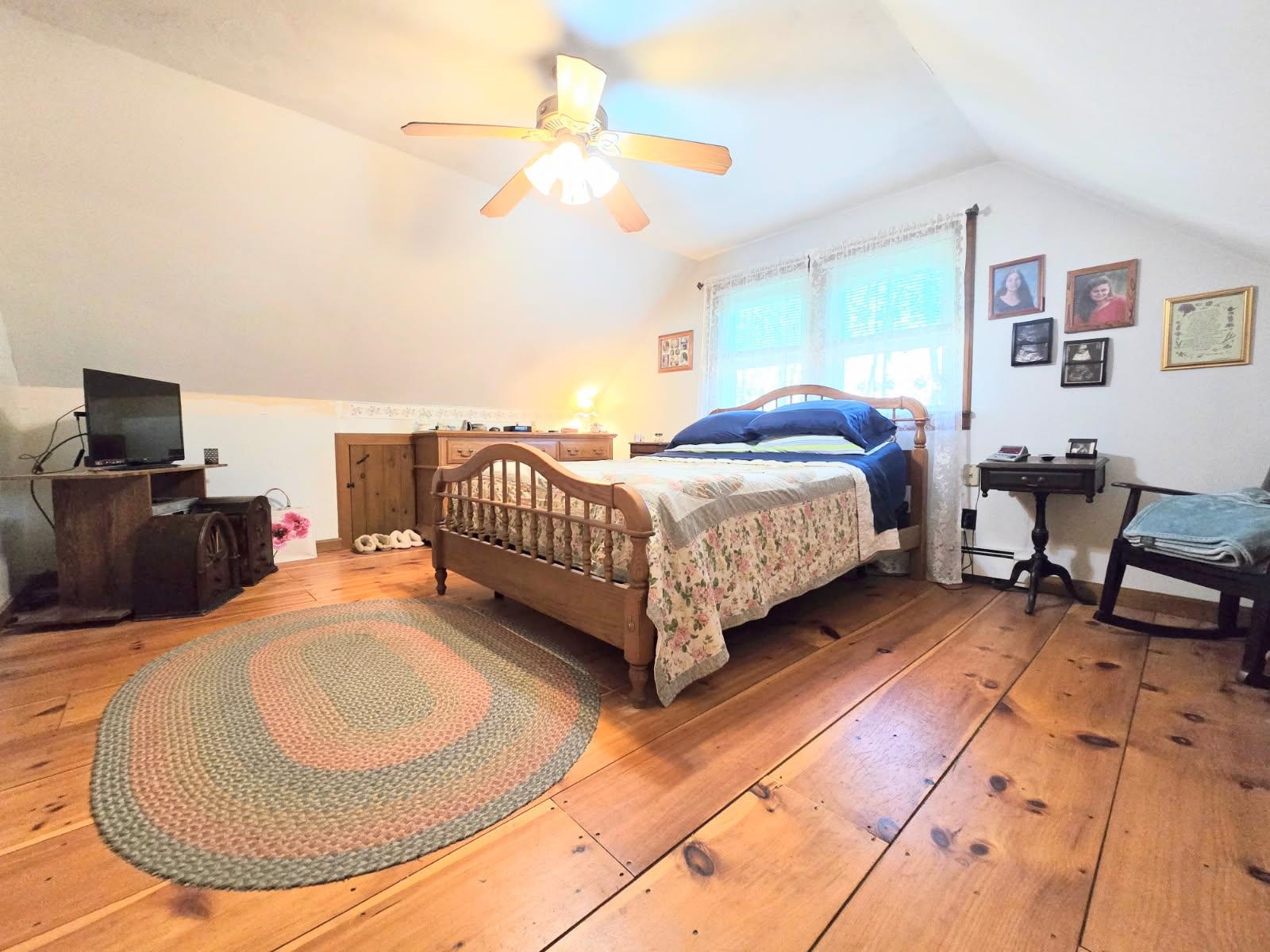 New Boston, New Hampshire 03070, United States, 3 Bedrooms Bedrooms, ,2 BathroomsBathrooms,Residential,Pending,119805