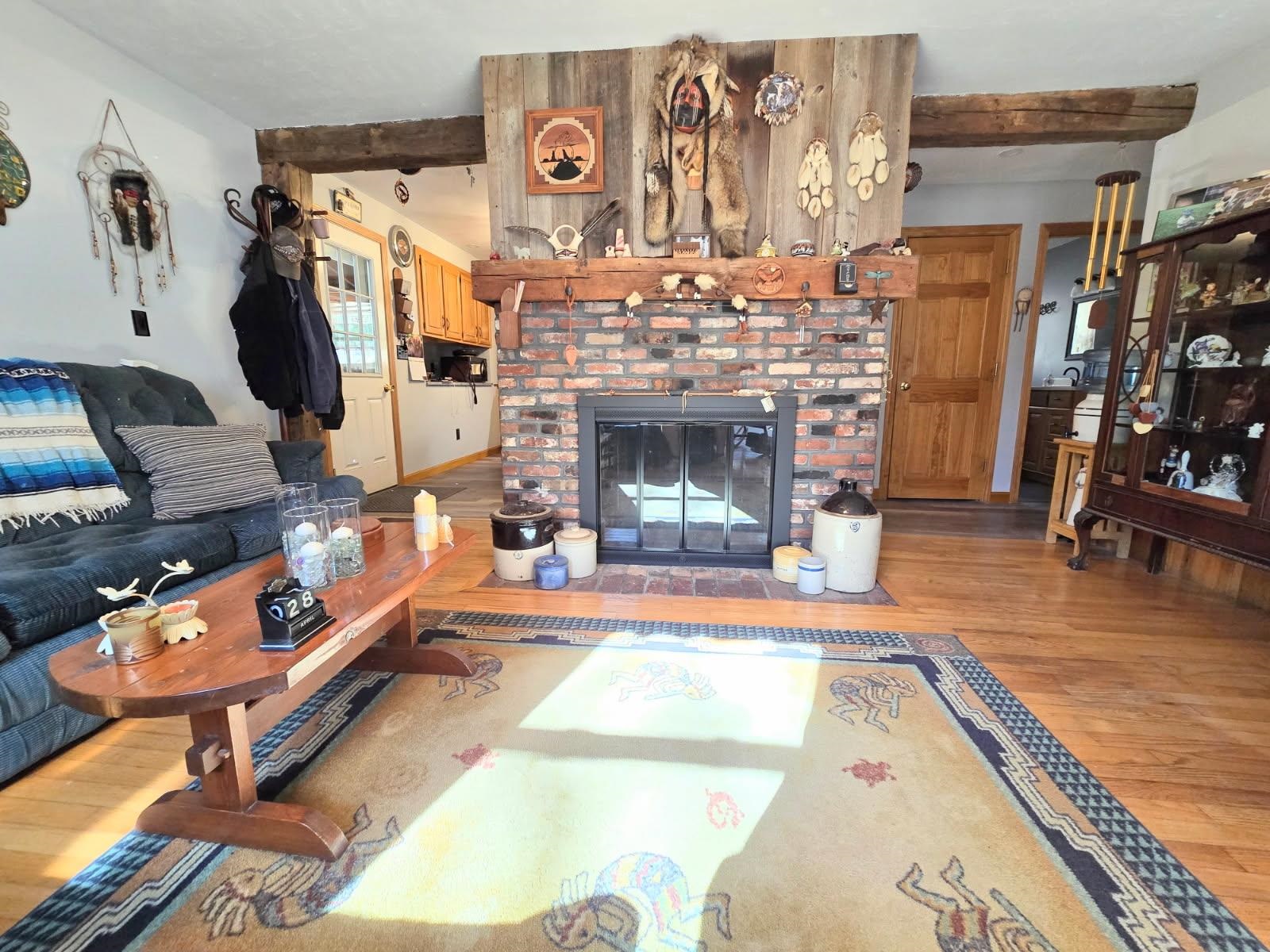 New Boston, New Hampshire 03070, United States, 3 Bedrooms Bedrooms, ,2 BathroomsBathrooms,Residential,Pending,119805