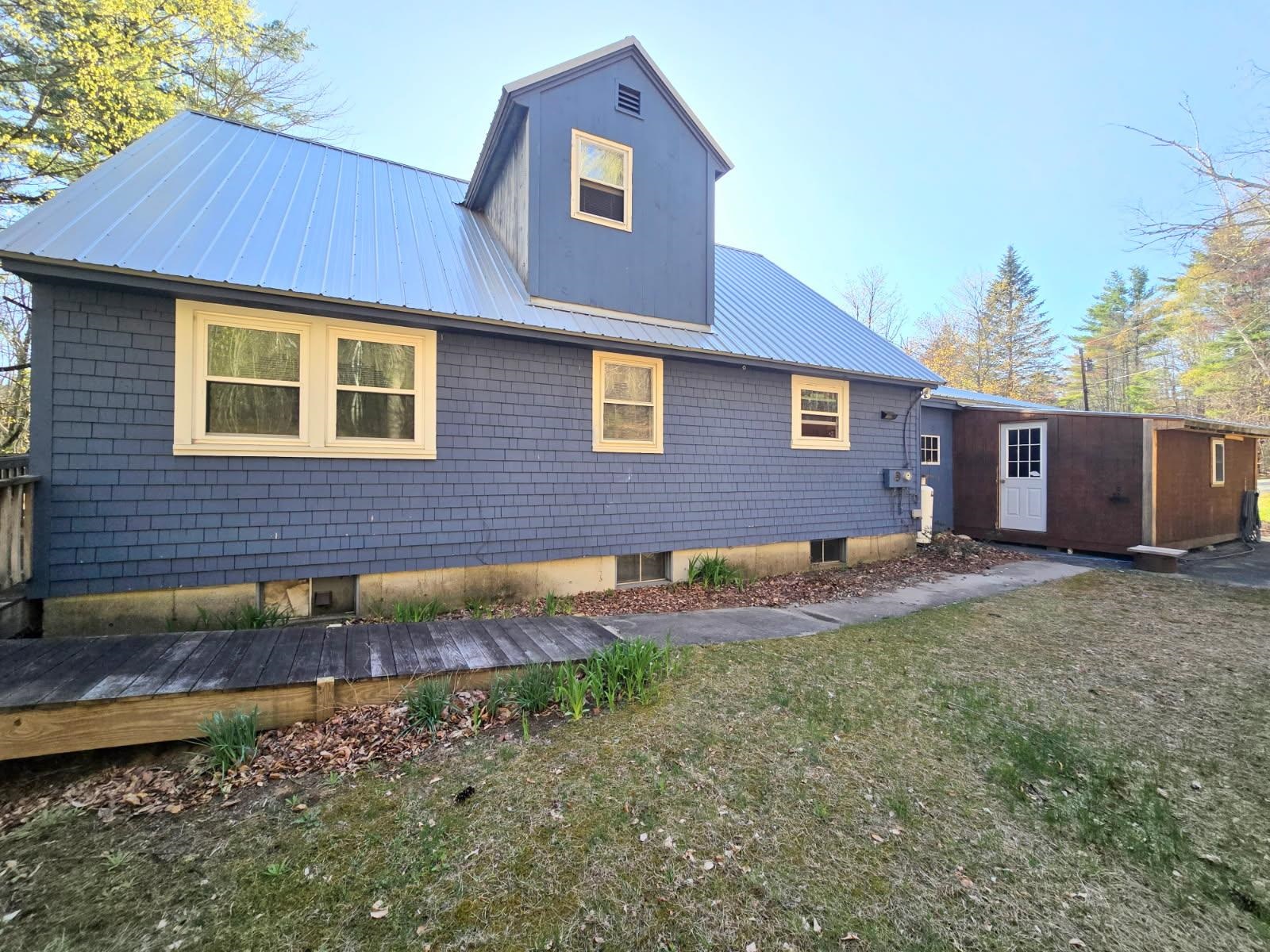 8 Houghton Lane