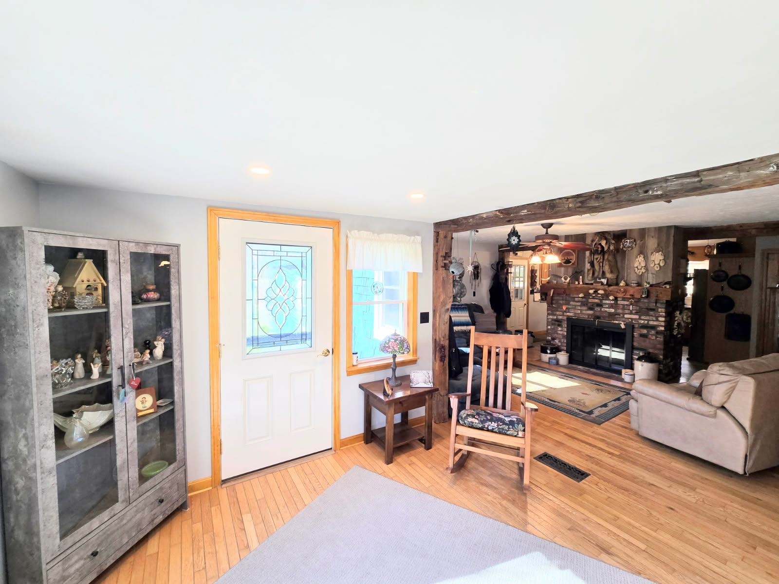 New Boston, New Hampshire 03070, United States, 3 Bedrooms Bedrooms, ,2 BathroomsBathrooms,Residential,Pending,119805
