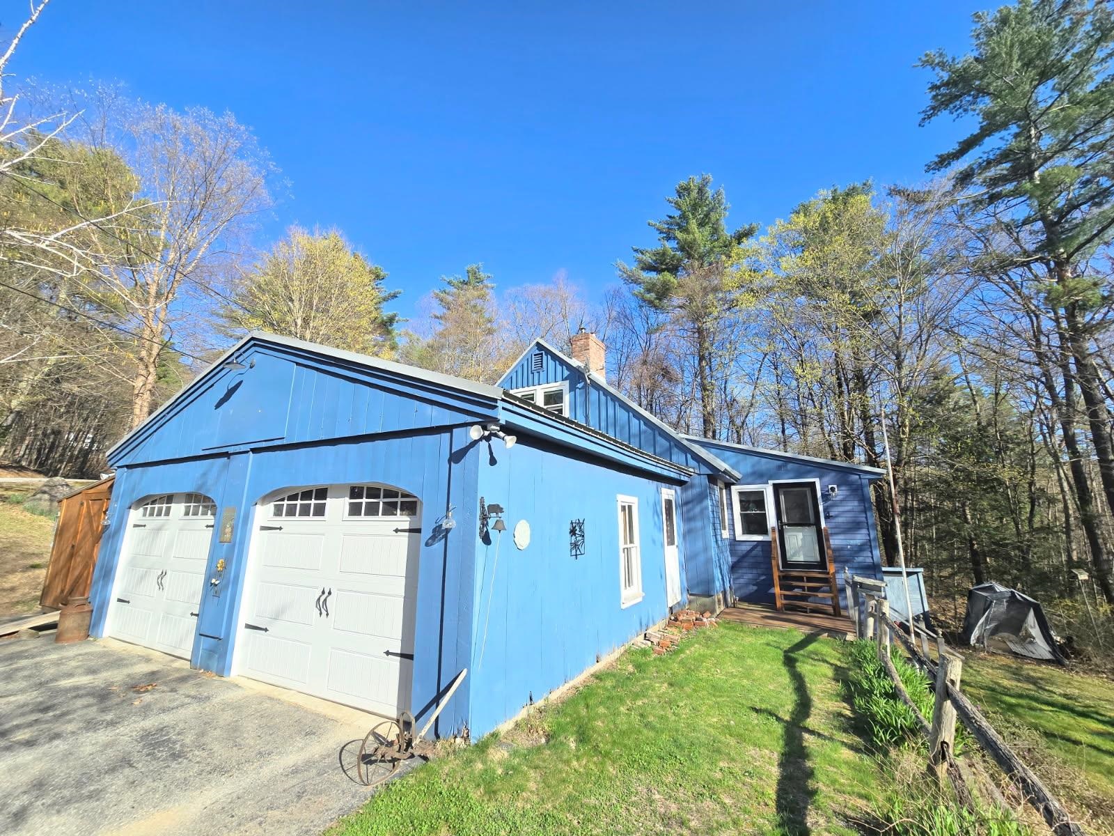 8 Houghton Lane