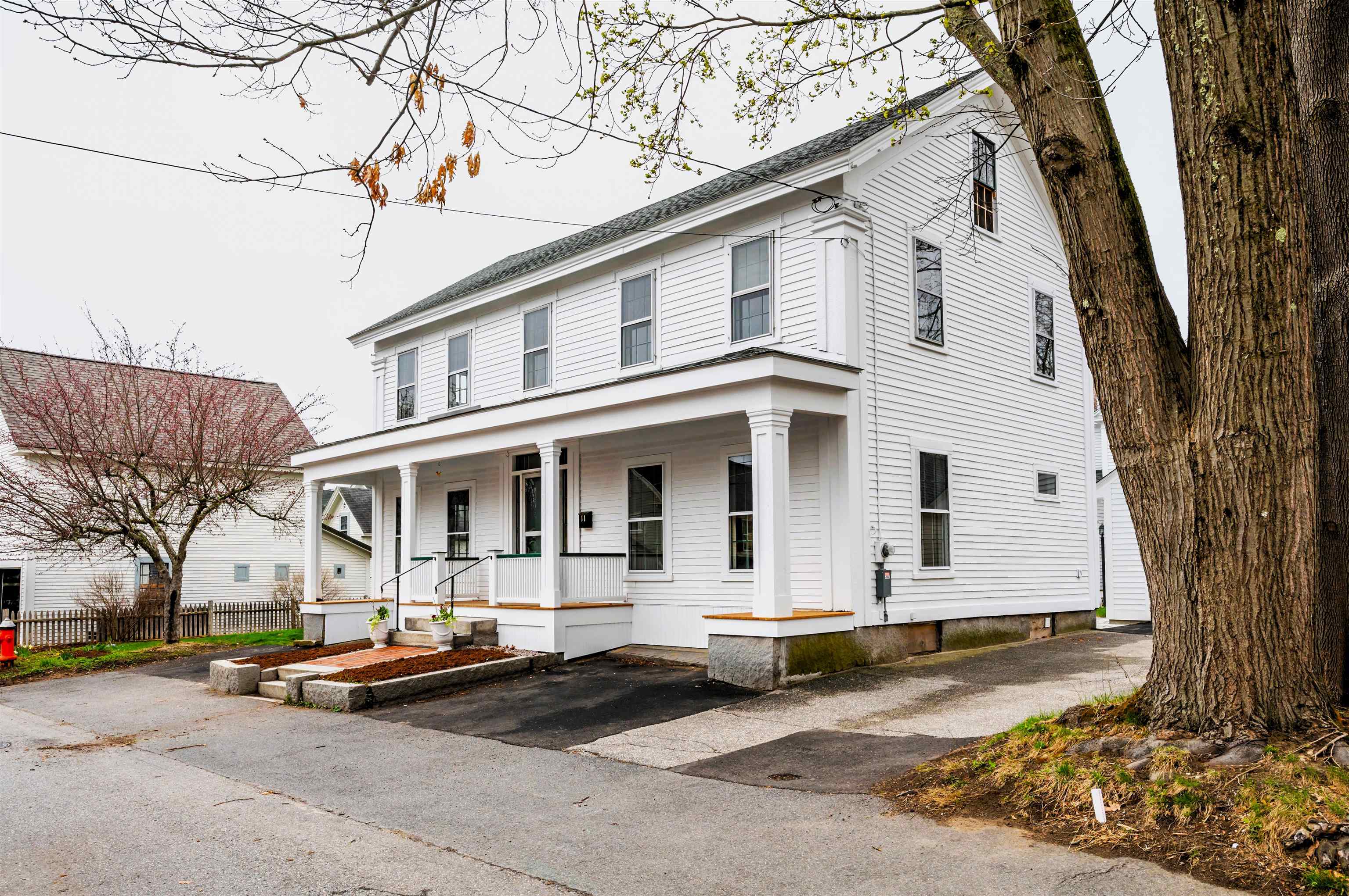 11 Summit Street
