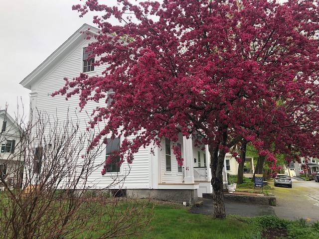 11 Summit Street