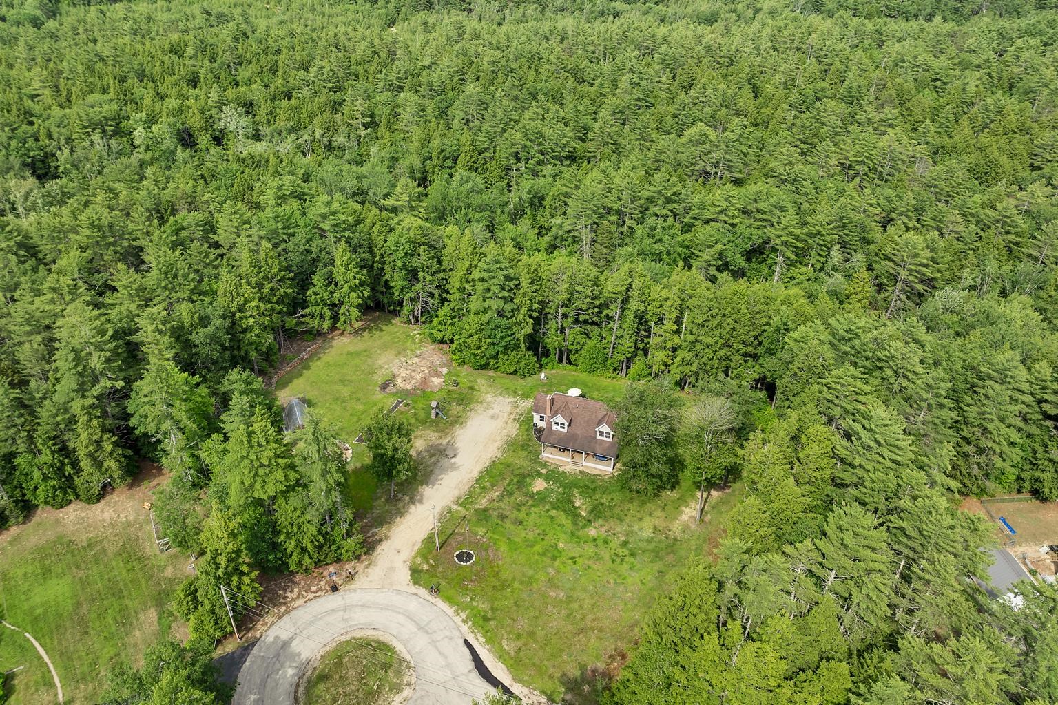 3 Holly Lane