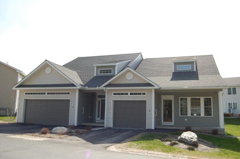 2 Chesterfield Lane 11B Londonderry NH 03053