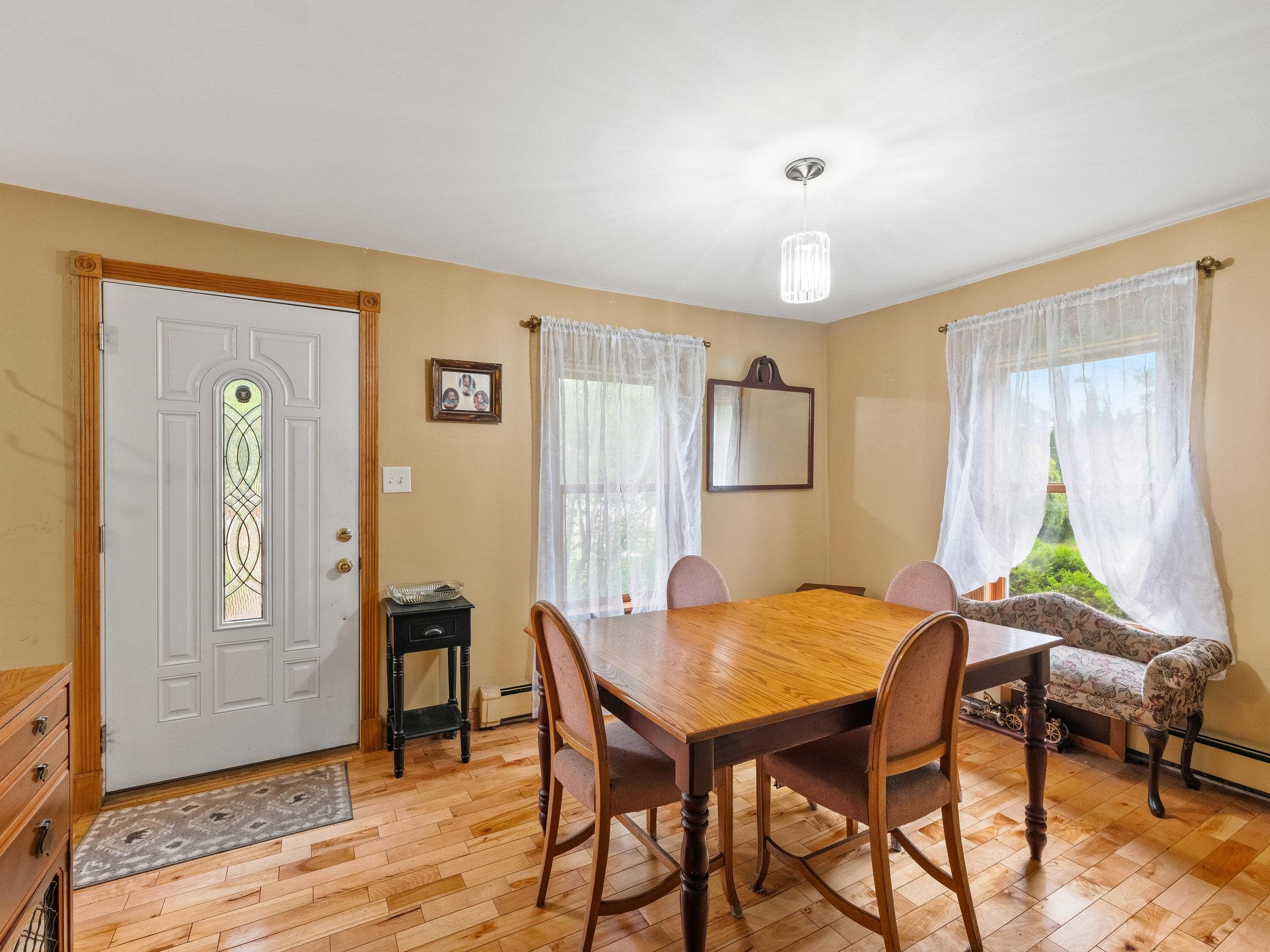 648 Raymond Road