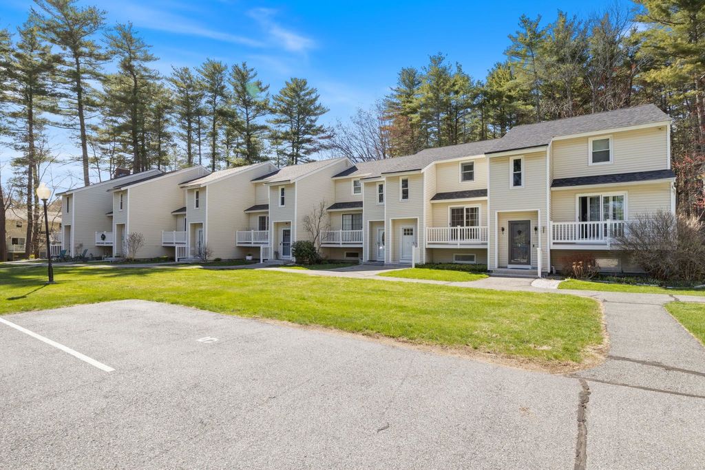 Photo of 9 Pine Meadows Drive, Exeter, NH 03833 (MLS # 5079352)