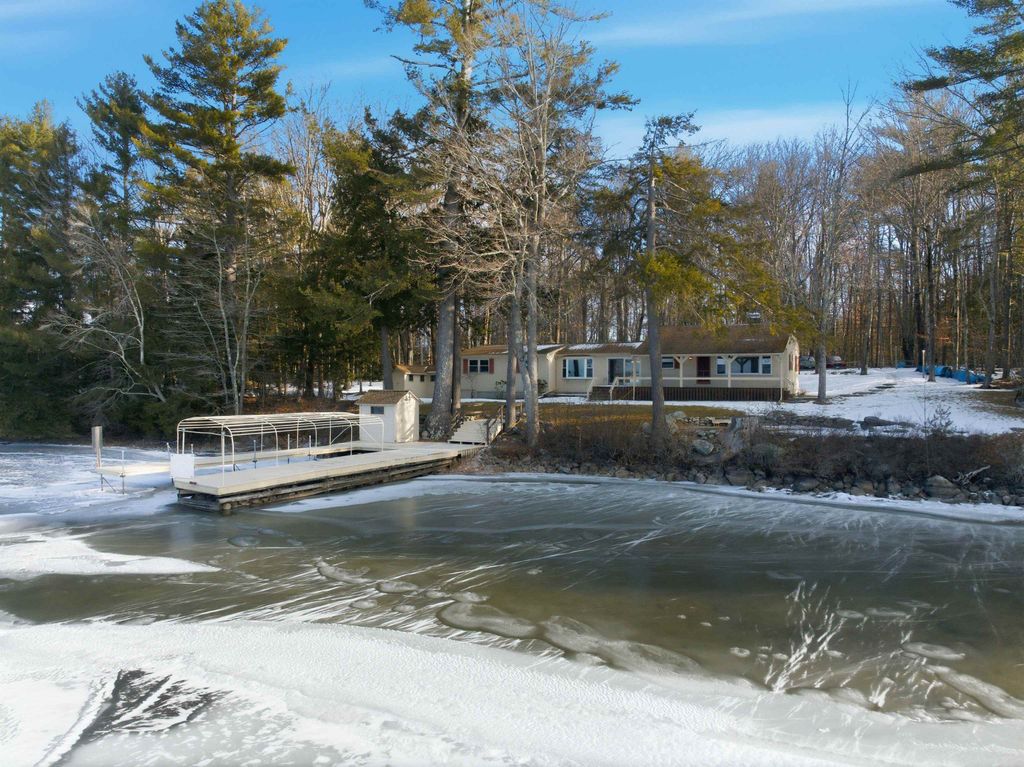 Photo of 61 Wallace Point Road, Moultonborough, NH 03254 (MLS # 5074417)