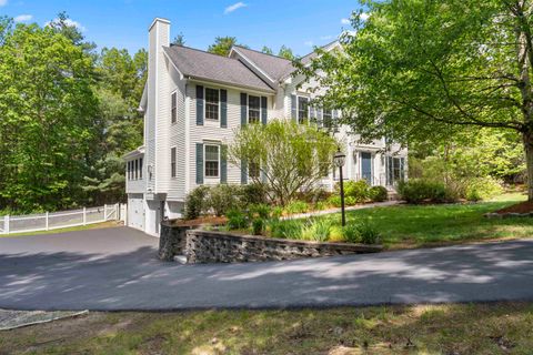 50 Lannan Drive Pelham NH 03976