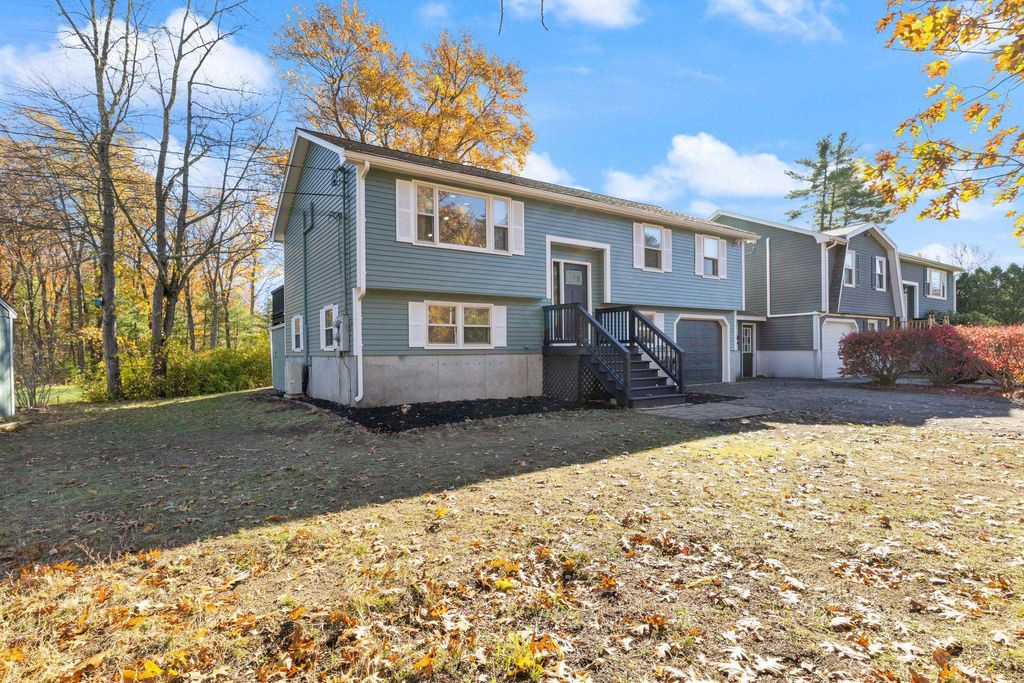 Photo of 8 Kimberly Drive, Seabrook, NH 03874 (MLS # 5068621)