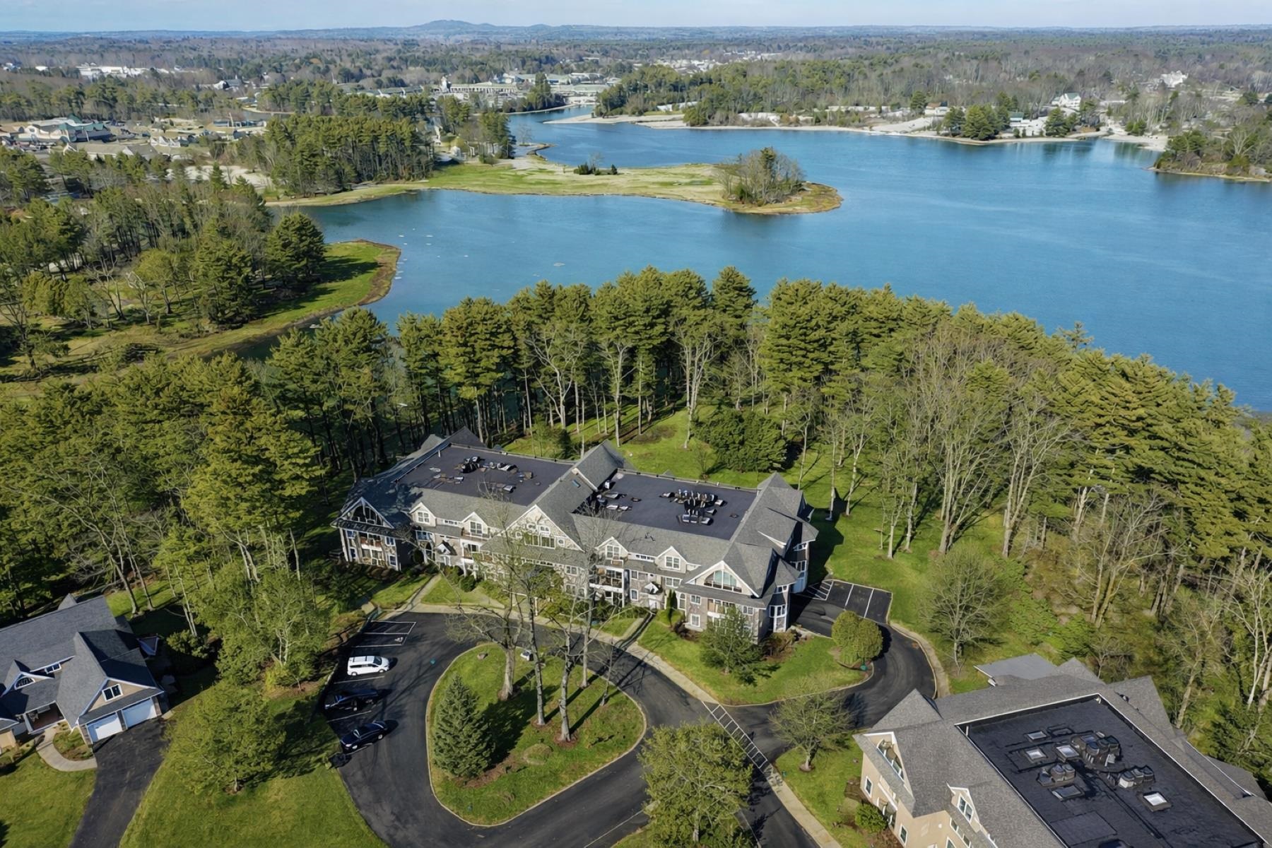 100 Shepards Cove Road H301