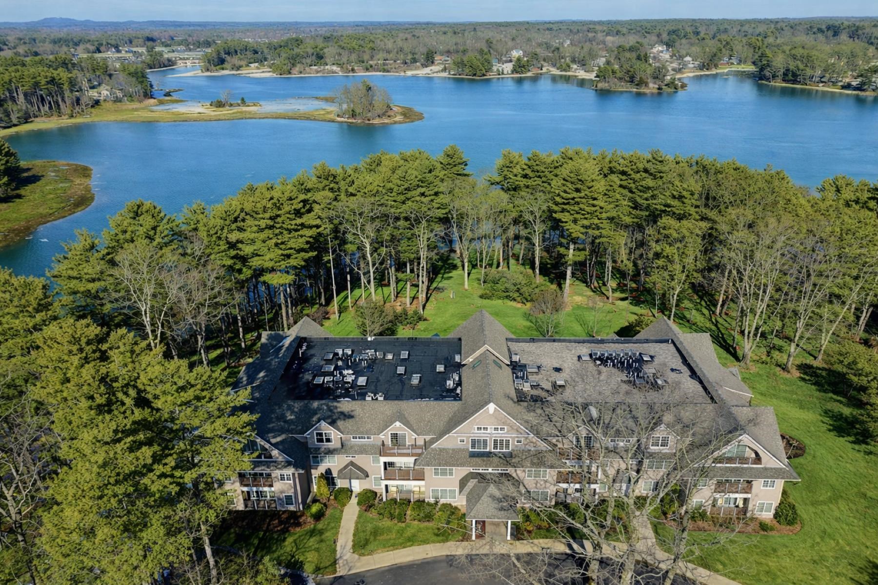 100 Shepards Cove Road H301