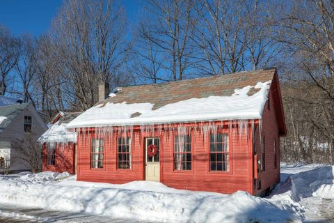 83 Depot Street Jamaica VT 05343