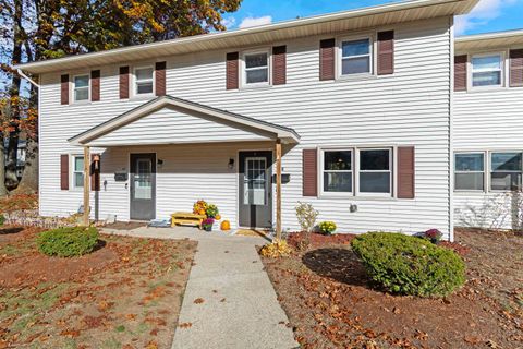 86 Pinecrest Drive 1E Essex VT 05452