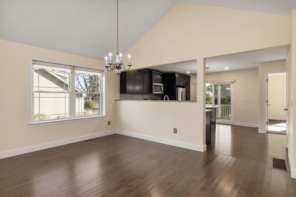 Photo of 3 Wilson Way, Brentwood, NH 03833 (MLS # 5071133)