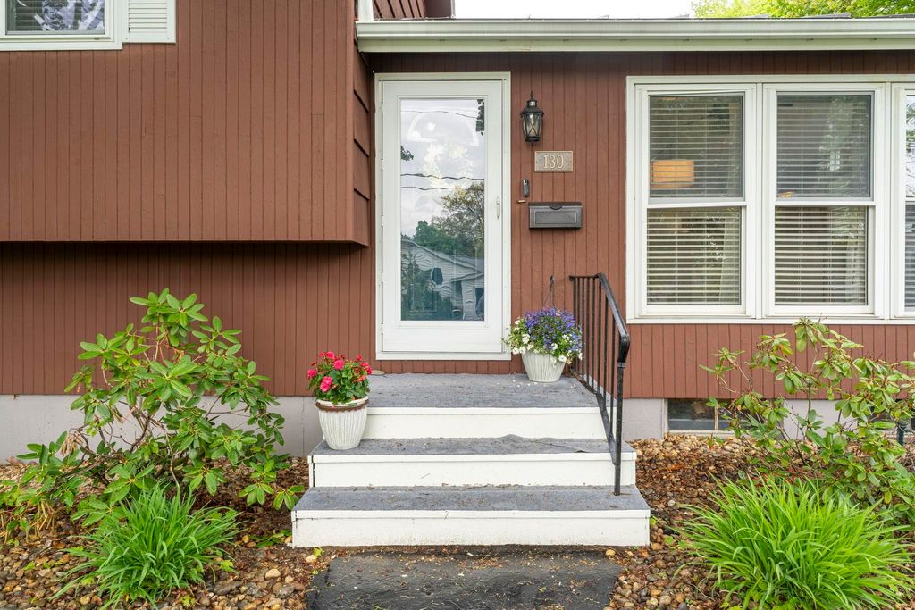 Photo of 130 Colgate Road, Nashua, NH 03064 (MLS # 5089161)