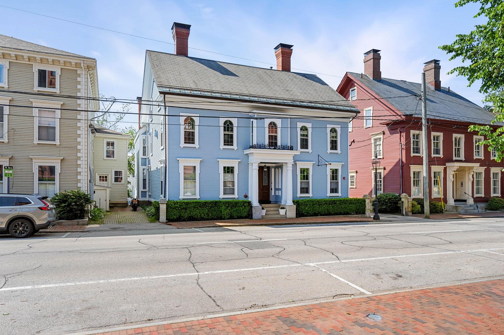402 State Street 2A