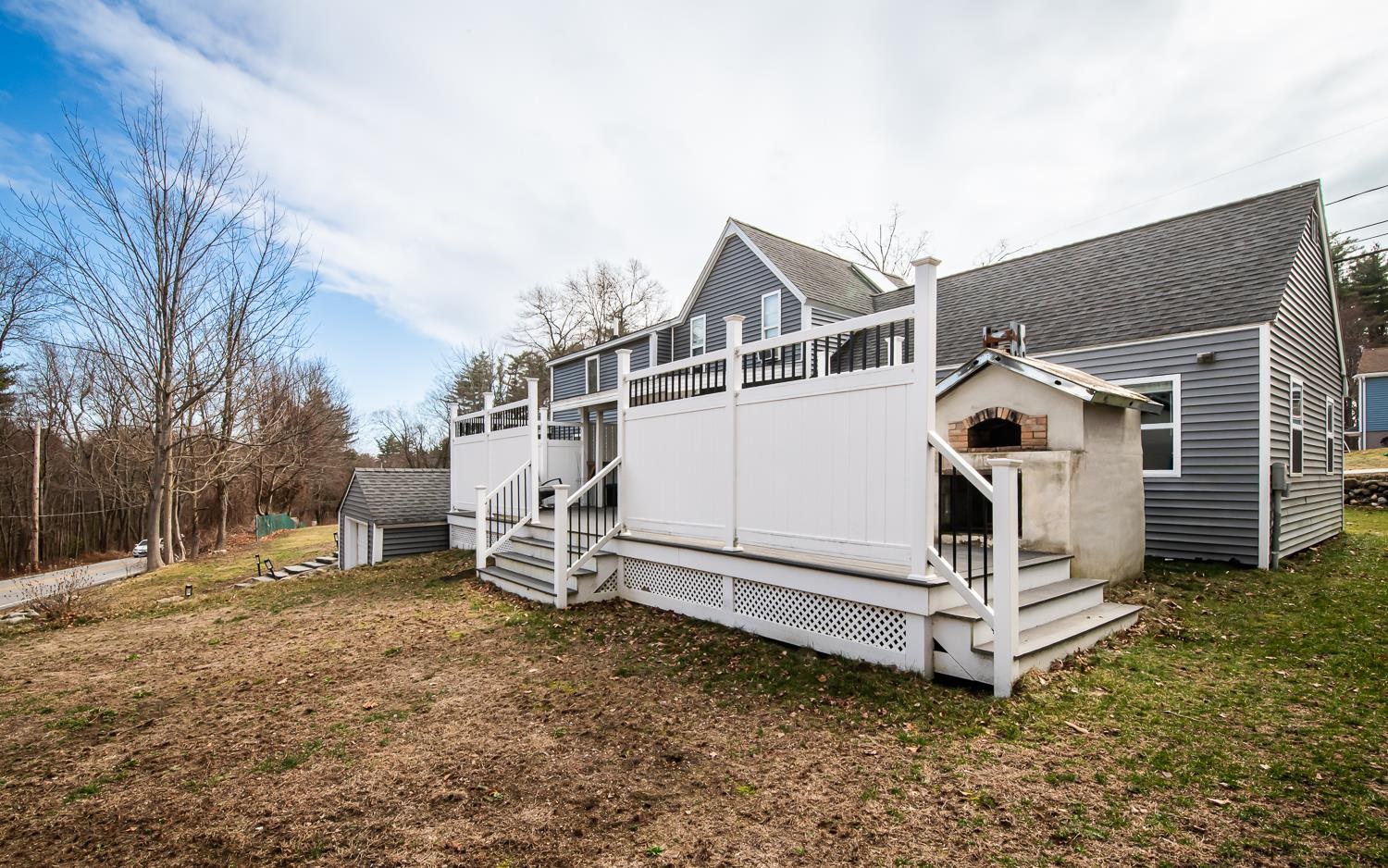 Atkinson, New Hampshire 03811, United States, 4 Bedrooms Bedrooms, ,2 BathroomsBathrooms,Residential,Active,168839