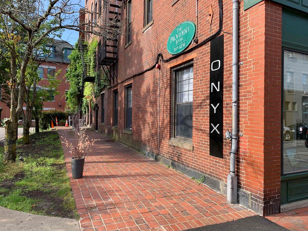 Photo of 21 Daniel Street, Portsmouth, NH 03801 (MLS # 5088684)