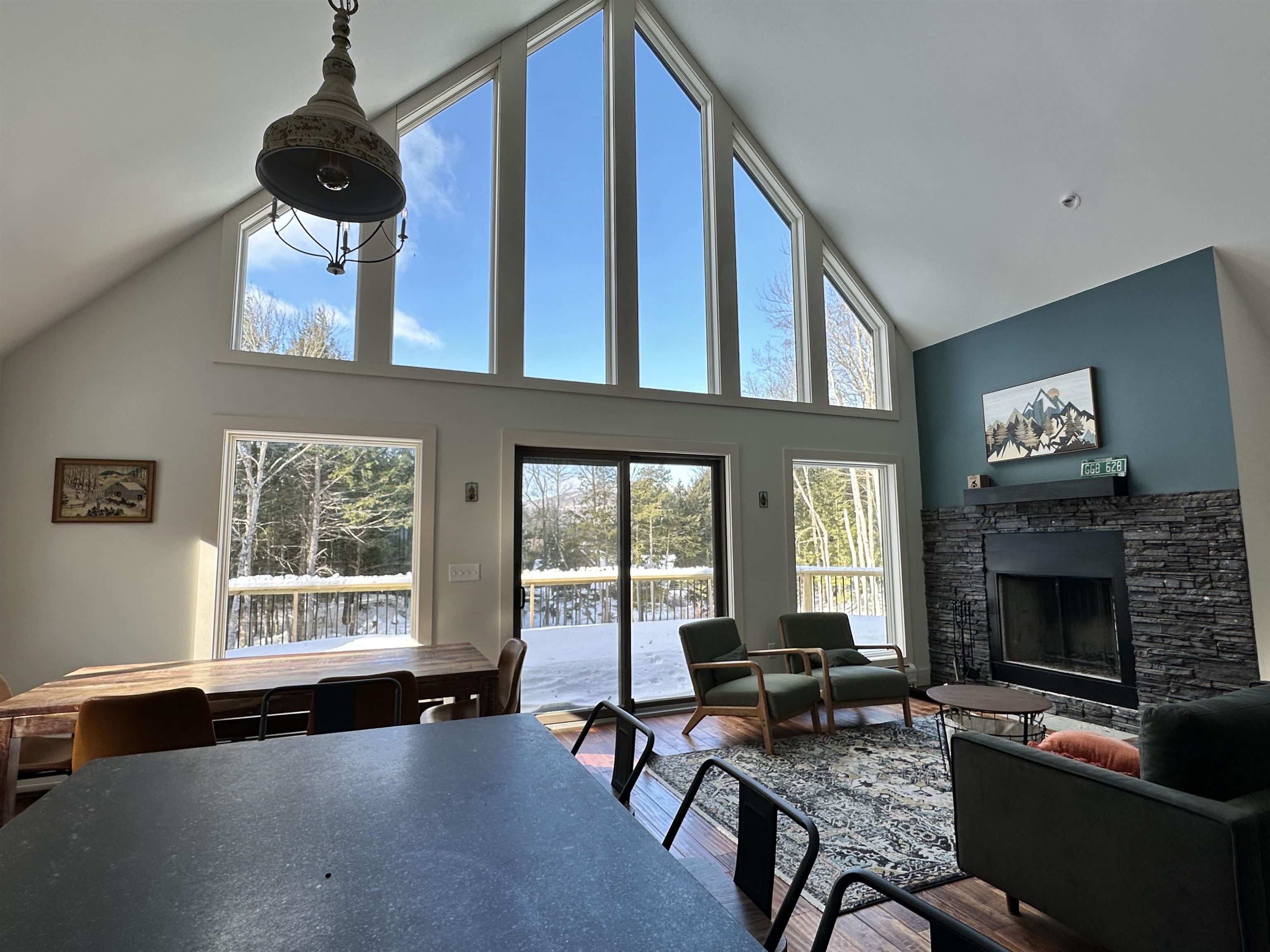 62 Highland Views North