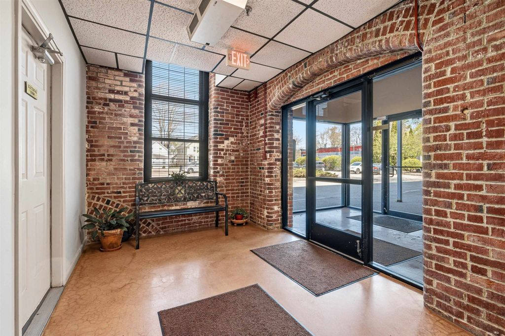 Photo of 156 Front Street #206, Exeter, NH 03833 (MLS # 5088226)