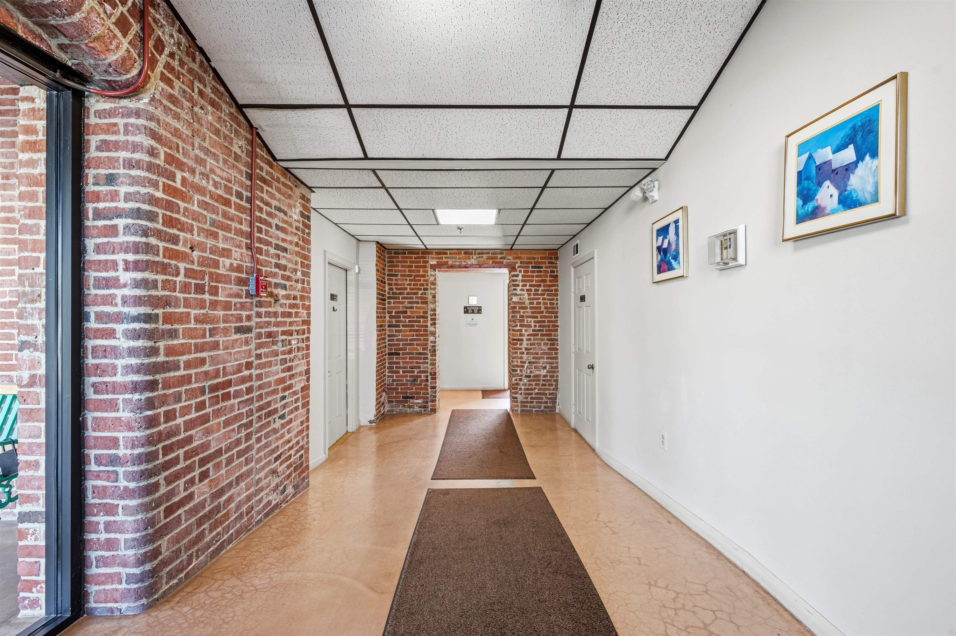 156 Front Street 206