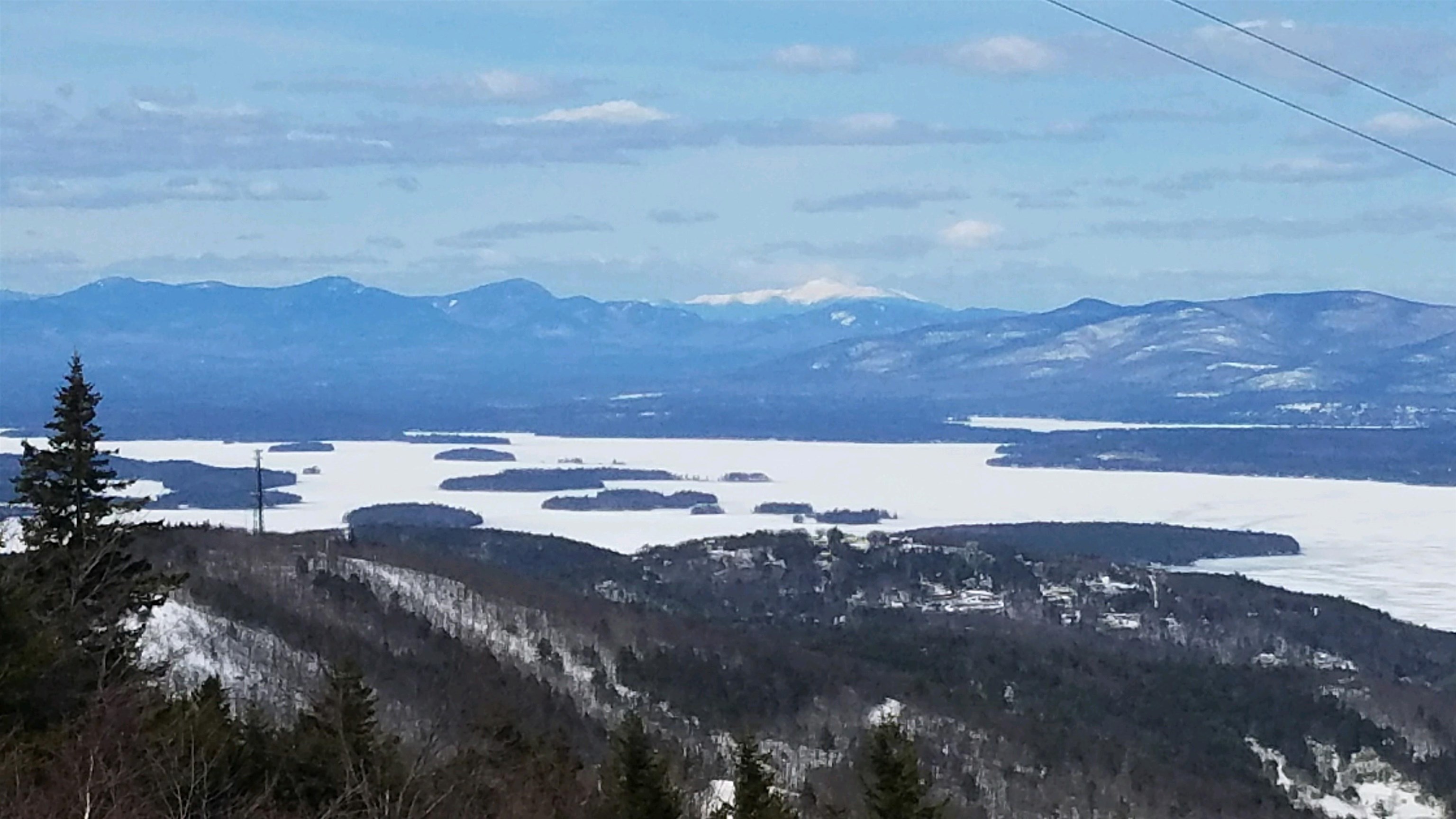 Laconia, New Hampshire 03246, United States, 2 Bedrooms Bedrooms, ,2 BathroomsBathrooms,Residential,Pending,21681