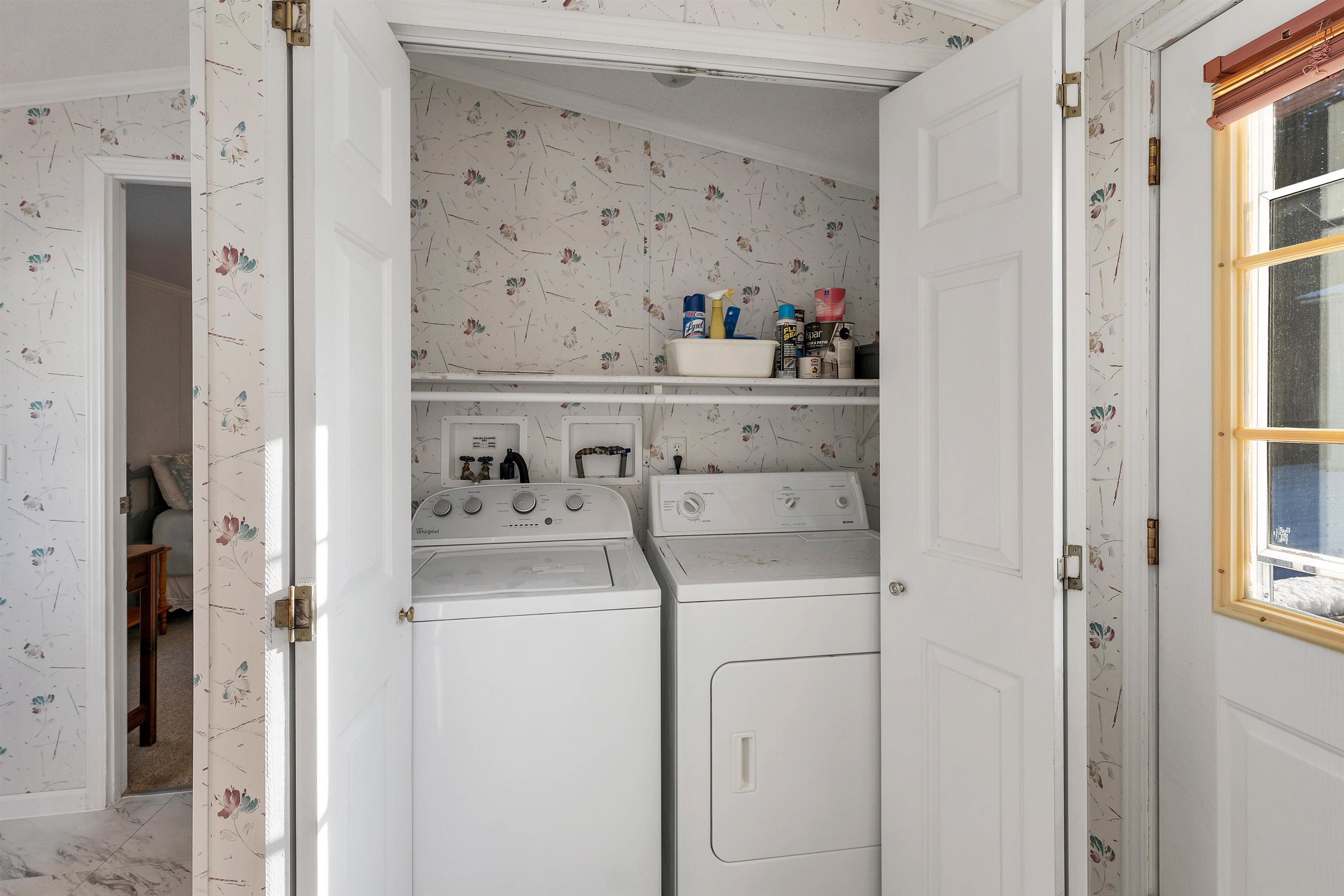 Laconia, New Hampshire 03246, United States, 2 Bedrooms Bedrooms, ,2 BathroomsBathrooms,Residential,Pending,21681