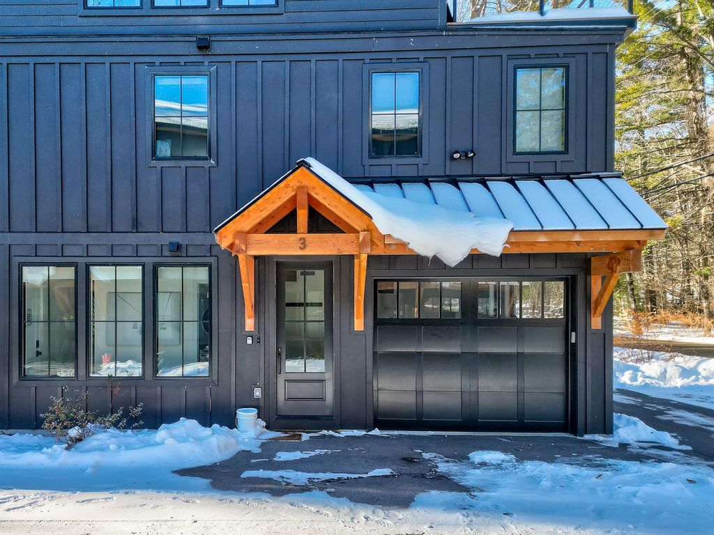 Photo of 137 Skimobile Road #3, Conway, NH 03860 (MLS # 5067808)