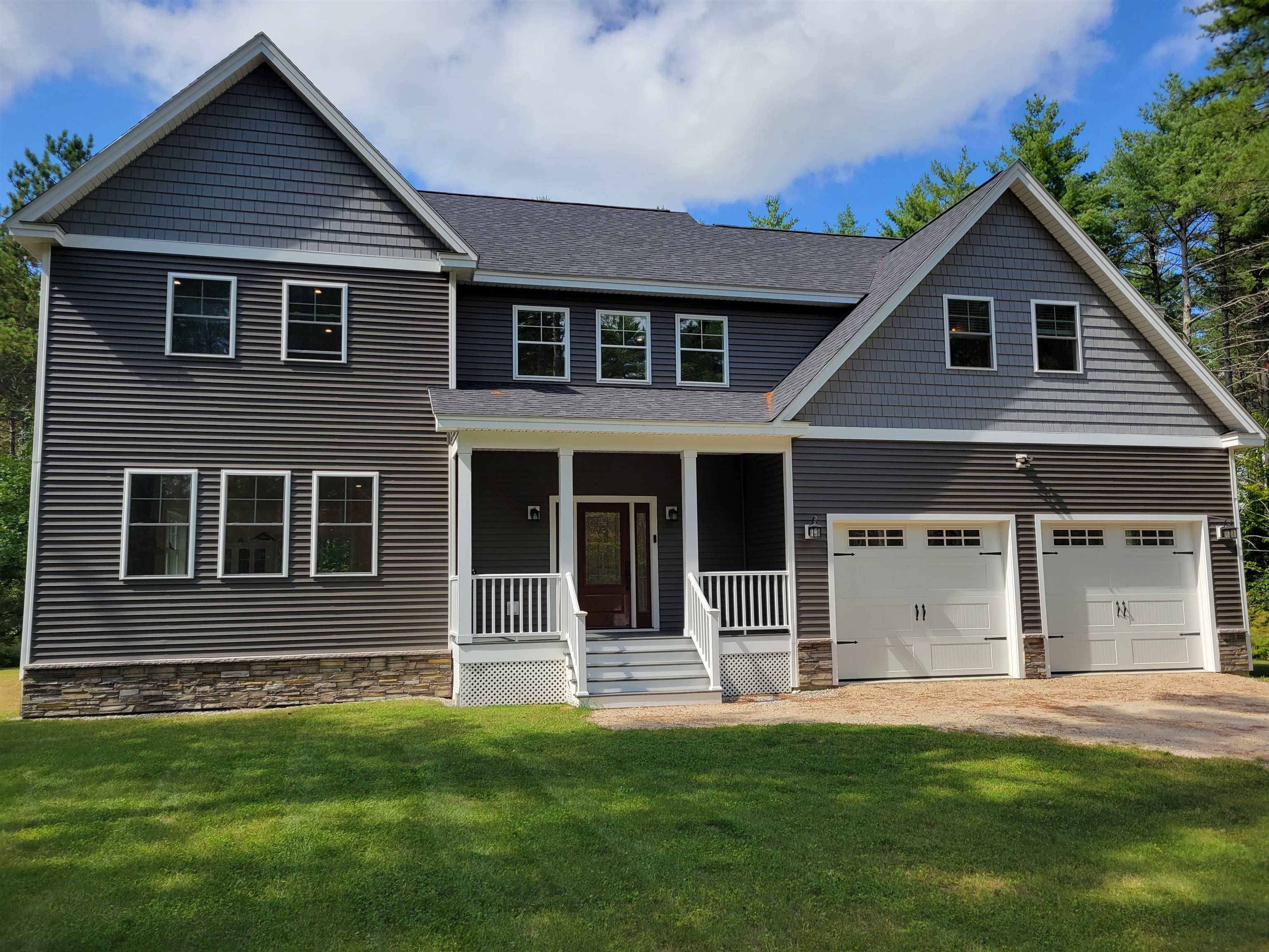 16 Ghia Street