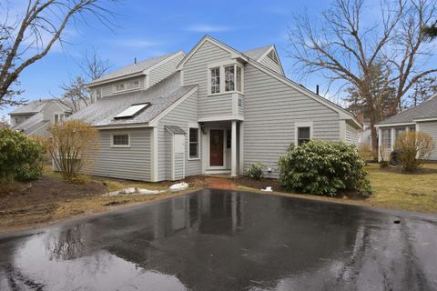 Photo of 5 Golf View #A, Laconia, NH 03246 (MLS # 5081237)