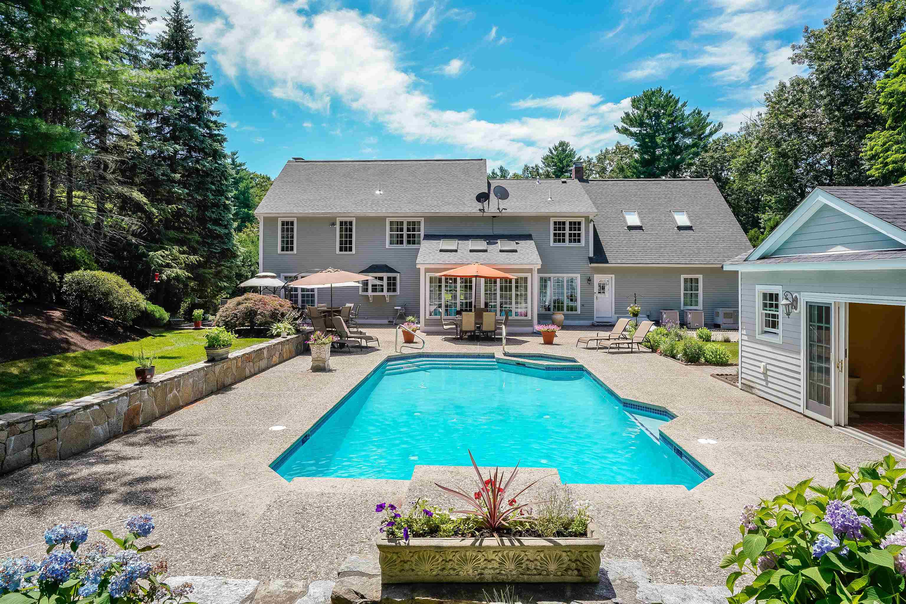 12 Winding Brook Drive