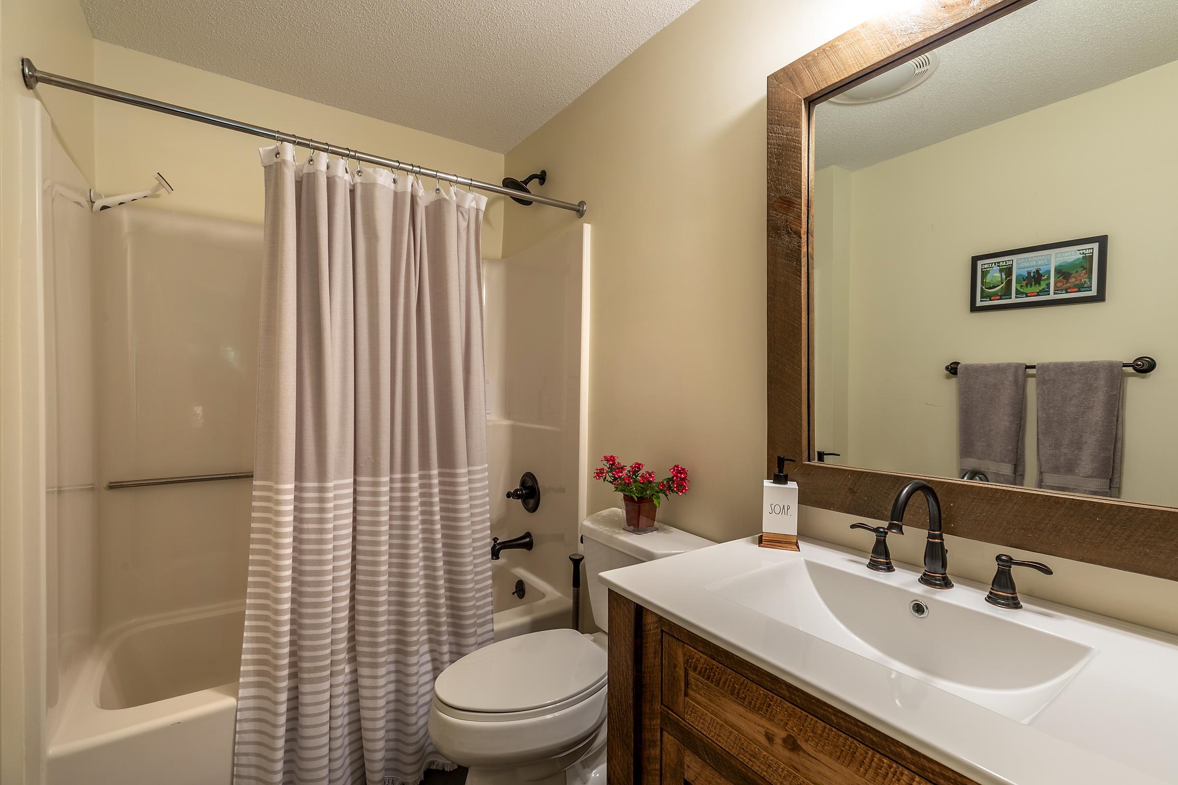 Stratton, Vermont 05155, United States, 4 Bedrooms Bedrooms, ,3 BathroomsBathrooms,Residential,Active,159729