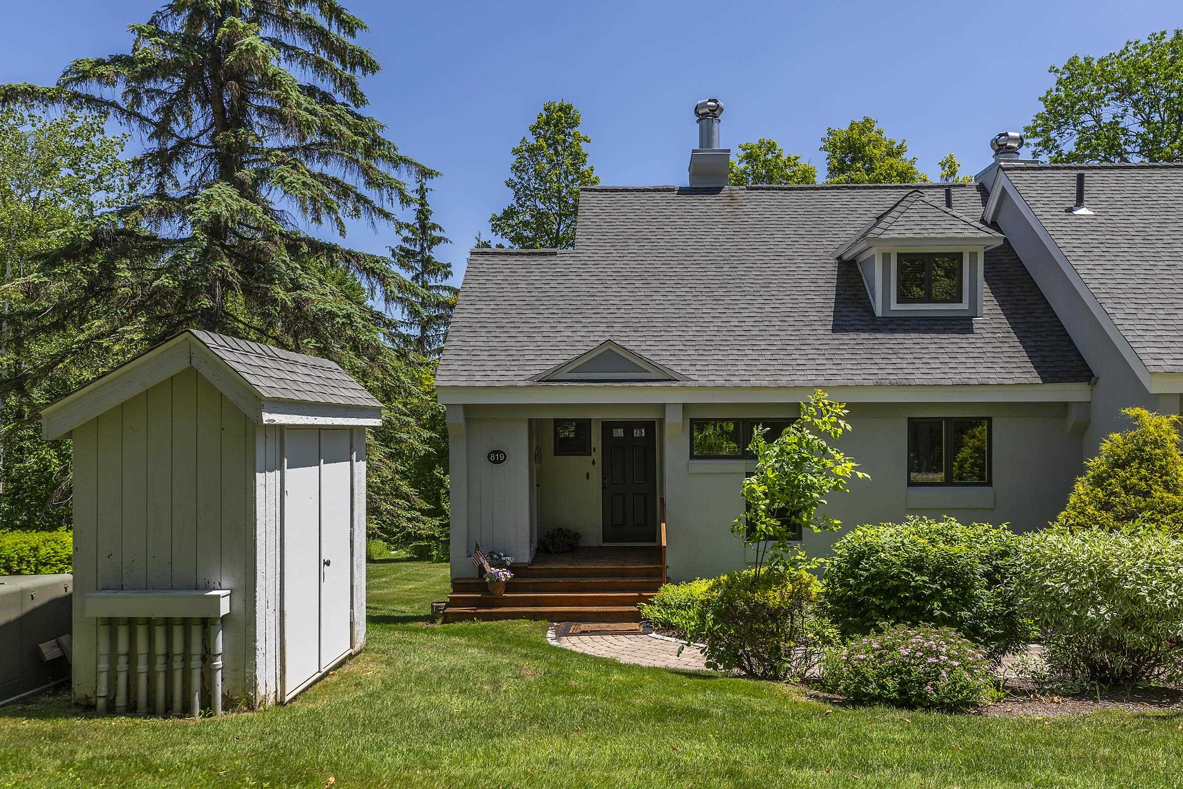 Stratton, Vermont 05155, United States, 4 Bedrooms Bedrooms, ,3 BathroomsBathrooms,Residential,Active,159729