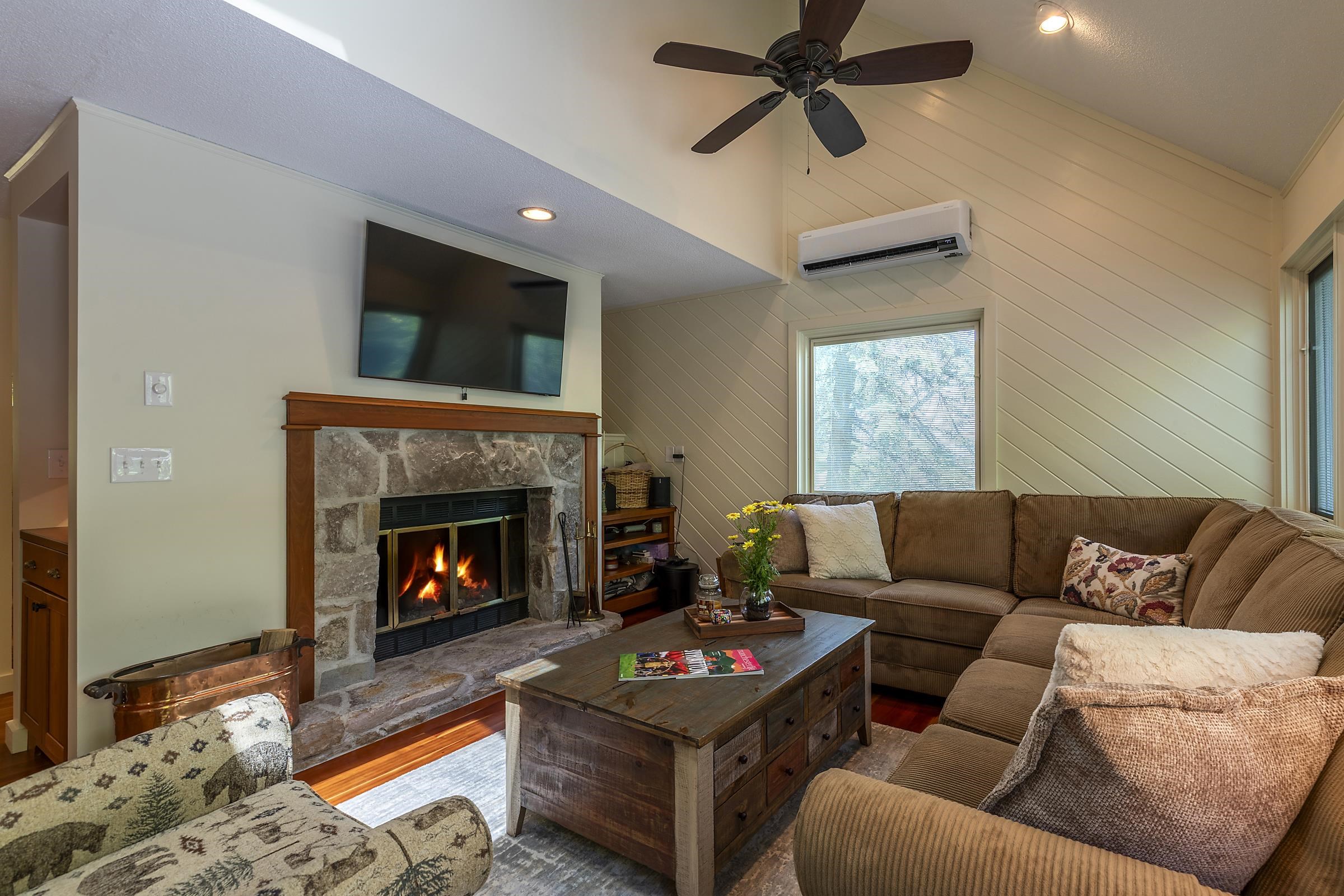 Stratton, Vermont 05155, United States, 4 Bedrooms Bedrooms, ,3 BathroomsBathrooms,Residential,Active,159729