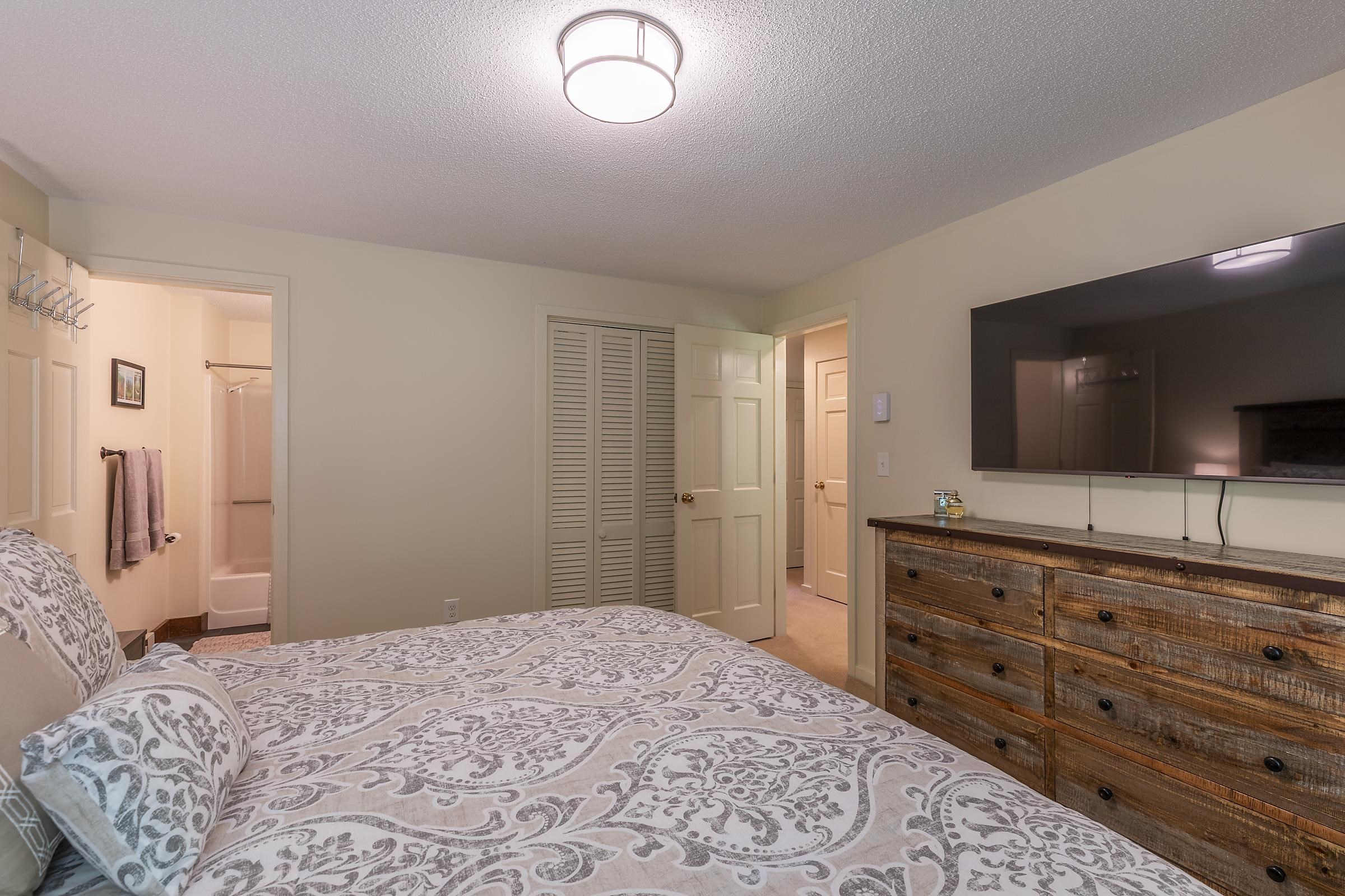 Stratton, Vermont 05155, United States, 4 Bedrooms Bedrooms, ,3 BathroomsBathrooms,Residential,Active,159729