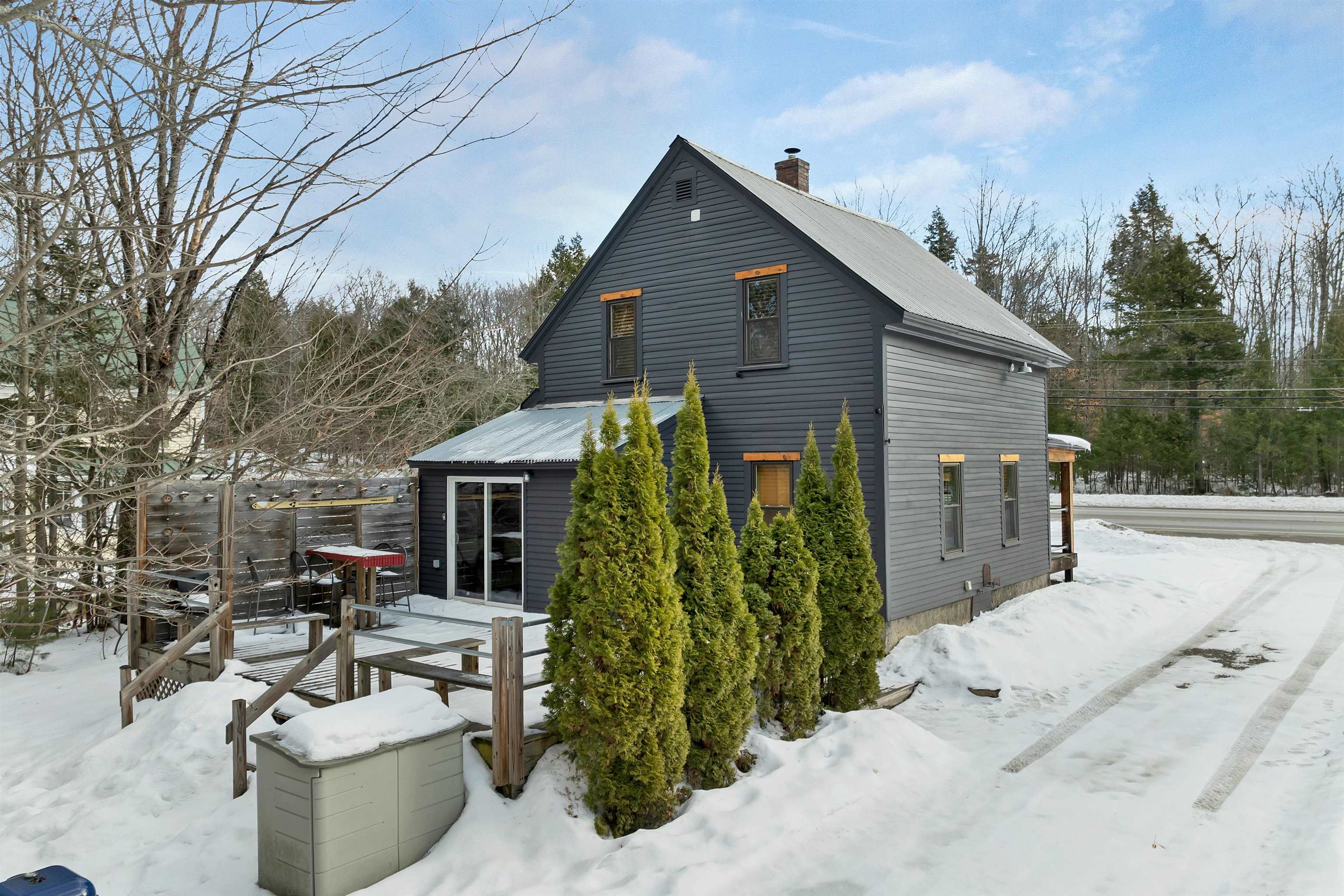 260 East Main Street