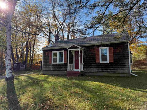 64 Bond Street Manchester VT 05255