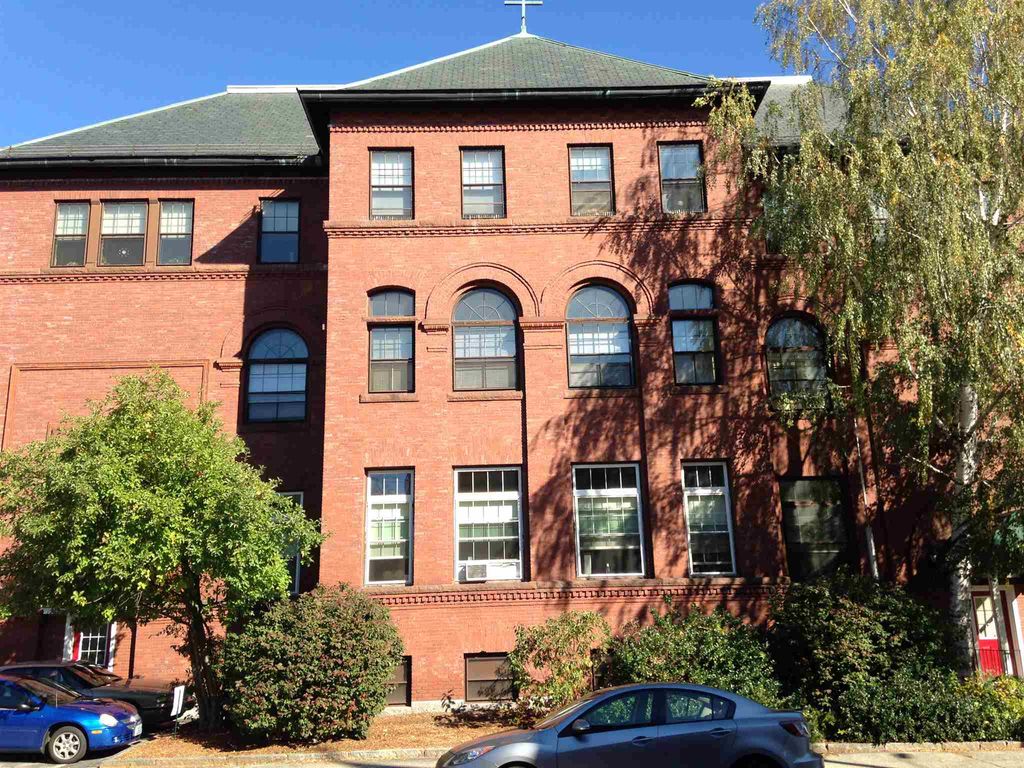 Photo of 124 Orange Street #202, Manchester, NH 03103 (MLS # 5077079)