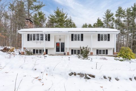 Photo of 27 South Bow Road, Bow, NH 03304 (MLS # 5072100)