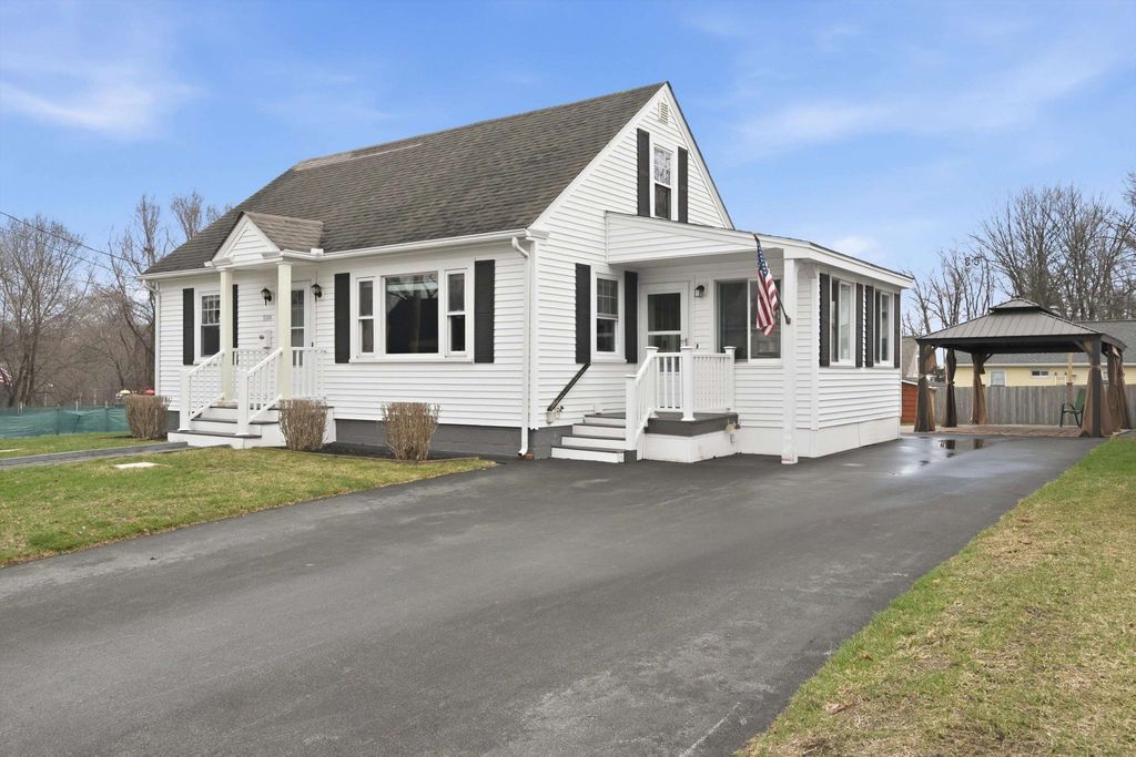 Photo of 599 Brunelle Avenue, Manchester, NH 03103 (MLS # 5082665)