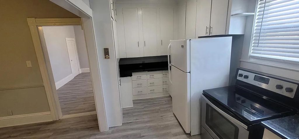 Photo of 97 Taylor Street #1R, Manchester, NH 03103 (MLS # 5069139)