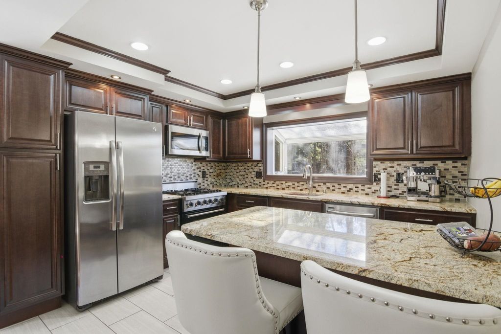 Photo of 26 Mindy Place #26, Nashua, NH 03064 (MLS # 5073883)