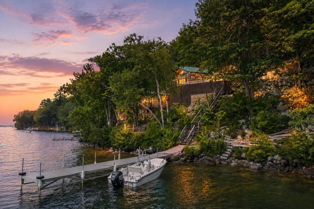 Photo of 178 Rattlesnake Island, Alton, NH 03810 (MLS # 5088828)