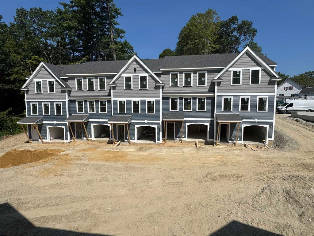 Photo of 21 Lenox Drive #A, Dover, NH 03820 (MLS # 5056035)