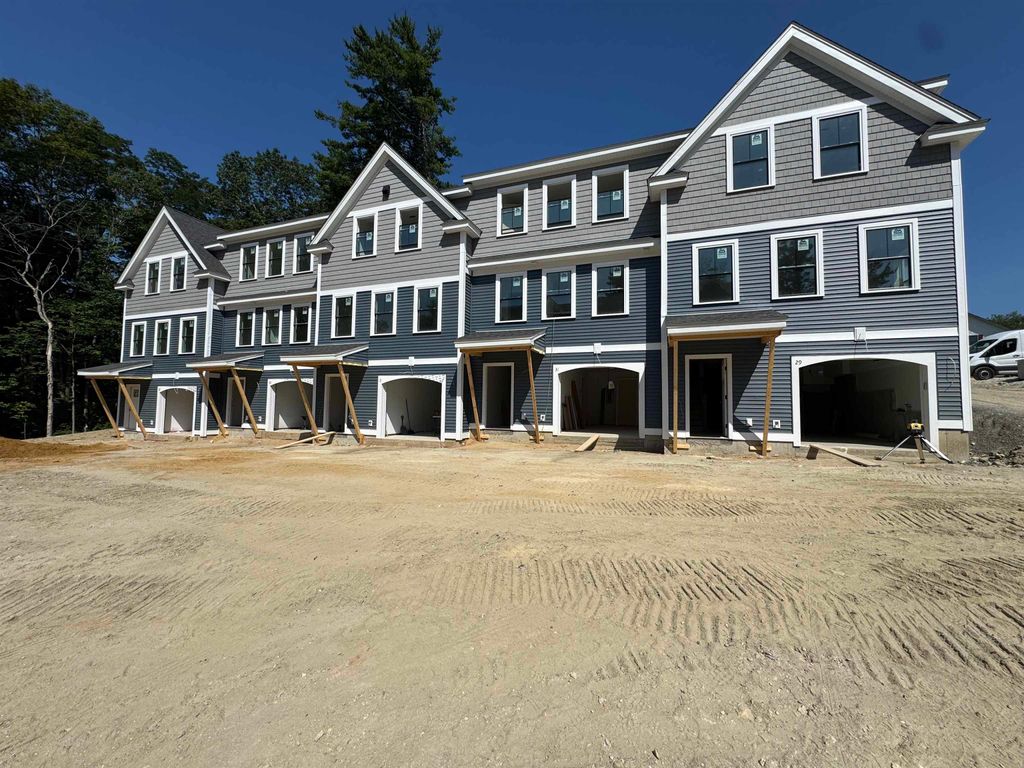 Photo of 21 Lenox Drive #A, Dover, NH 03820 (MLS # 5056035)