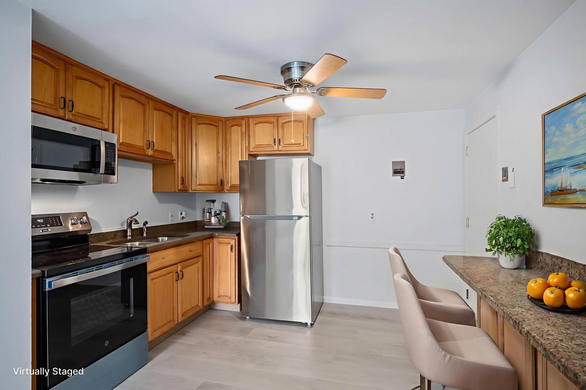99 East Broadway Street 9