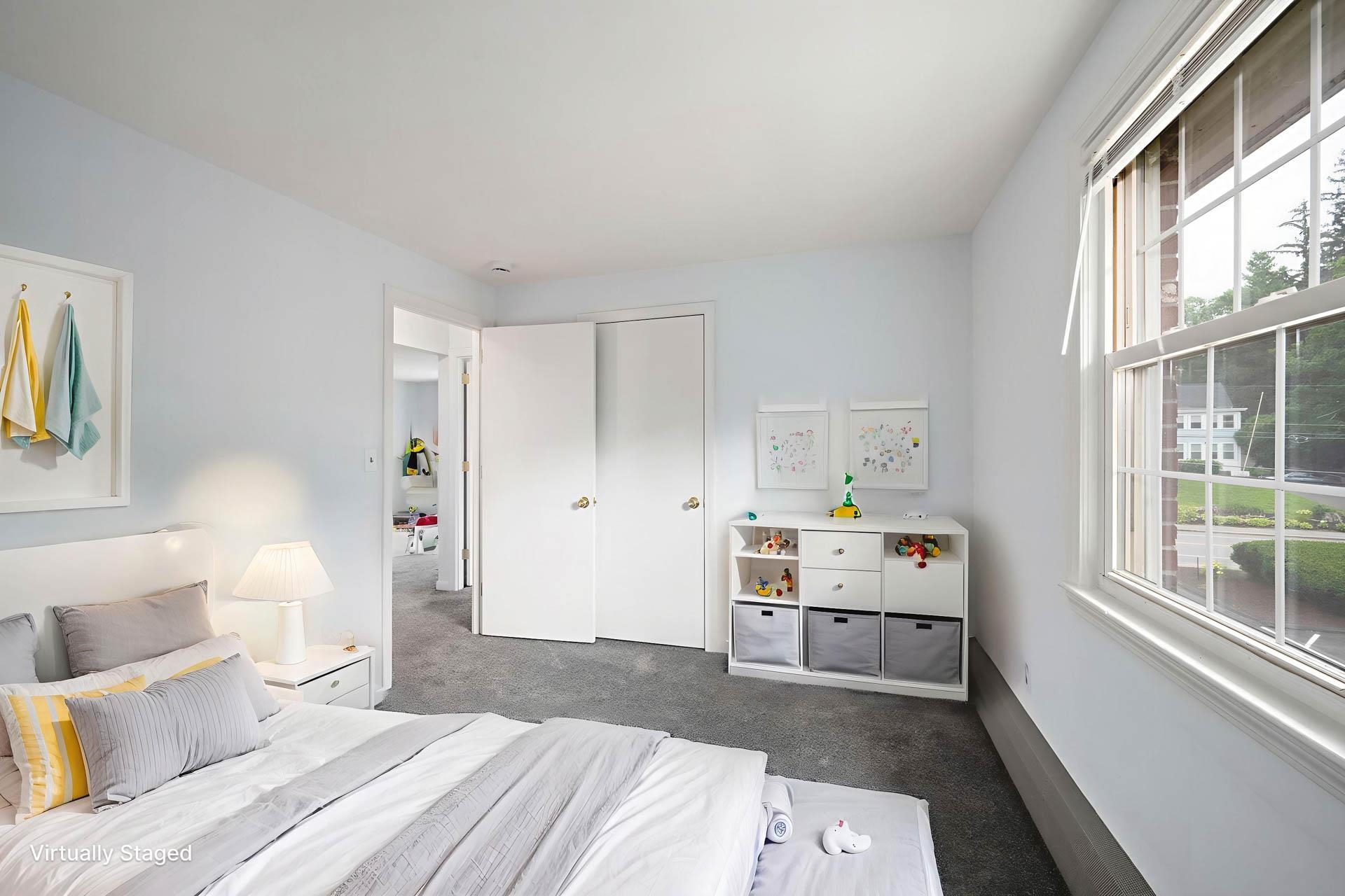 Derry, New Hampshire 03038, United States, 2 Bedrooms Bedrooms, ,1 BathroomBathrooms,Residential,Active,164843